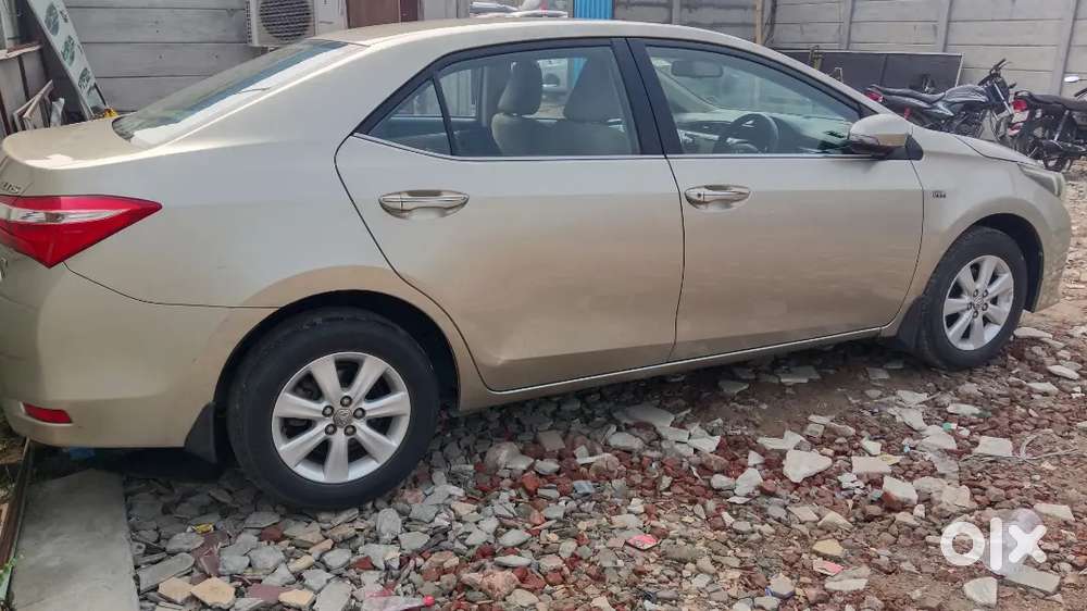 Toyota Corolla Altis 2016