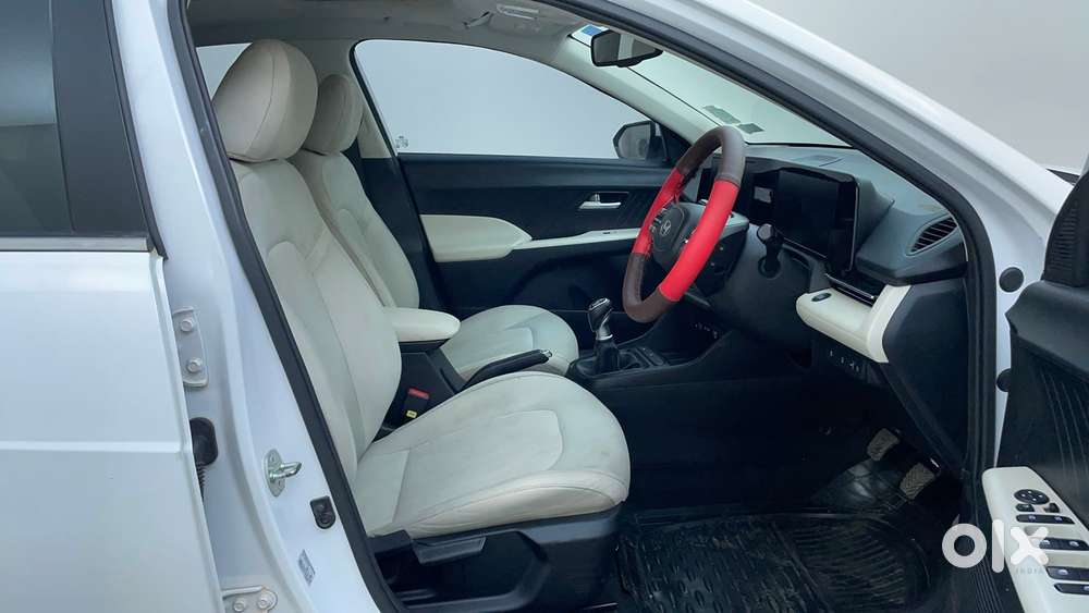 Hyundai Verna 1.5 Sx Petrol Mt, 2023, Petrol