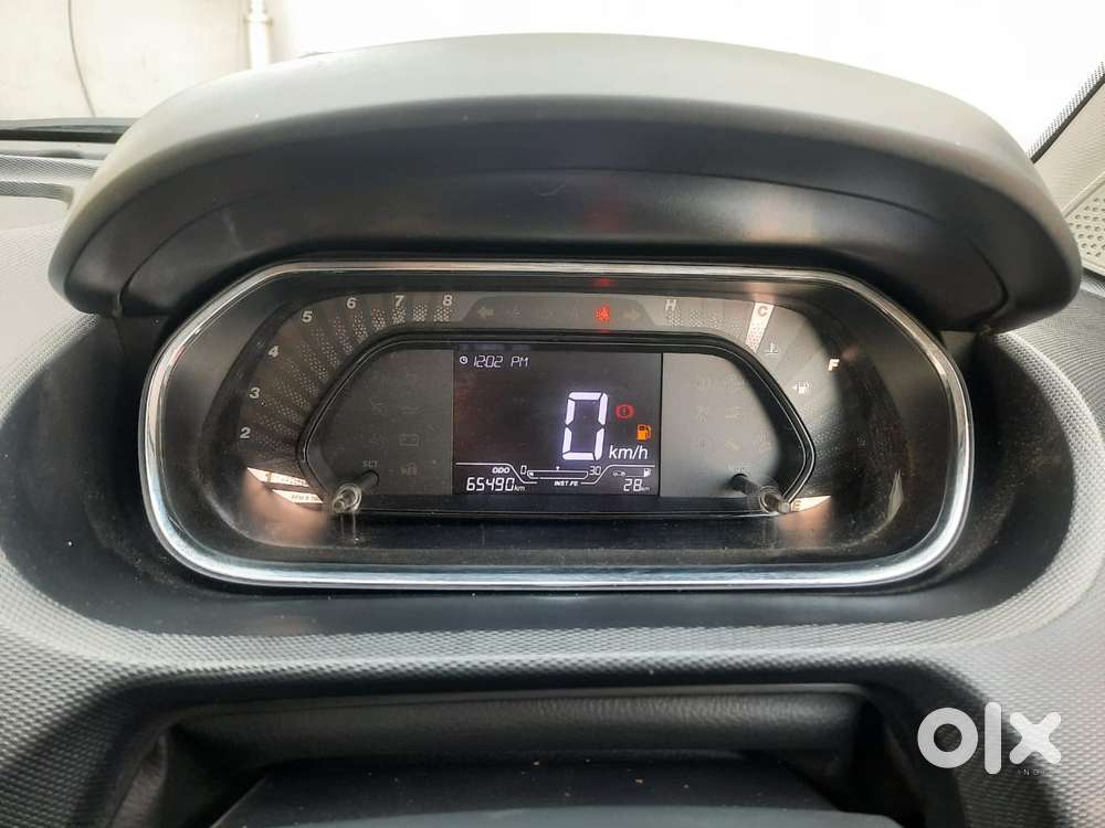 Tata Tiago 1.2 Revotron Xt (o), 2024, Petrol