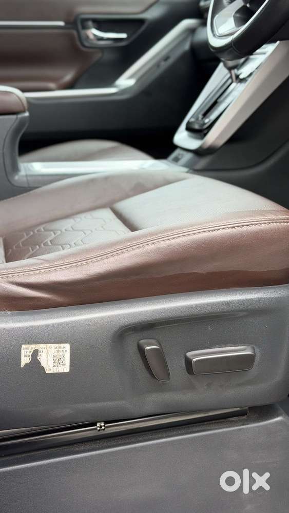 Toyota Innova Hycross 2.0 Zx (o) Hybrid 7 Str, 2024, Electric