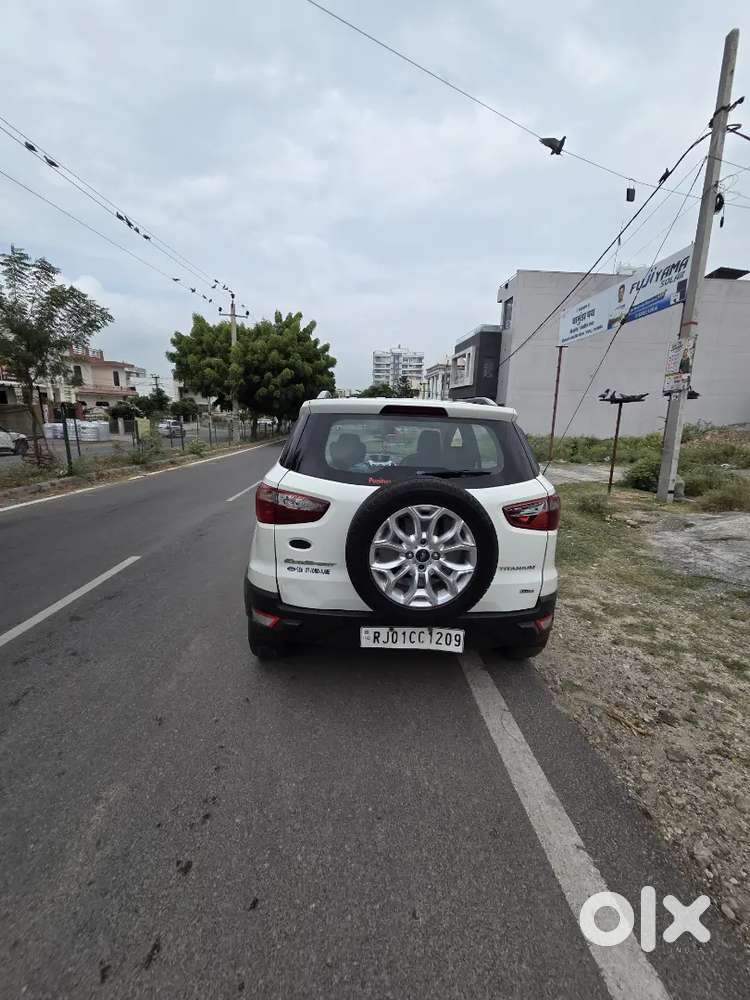 Ford Ecosport Titanium 2013 Dimond White Color