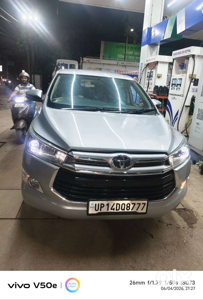 Innova Crysta V