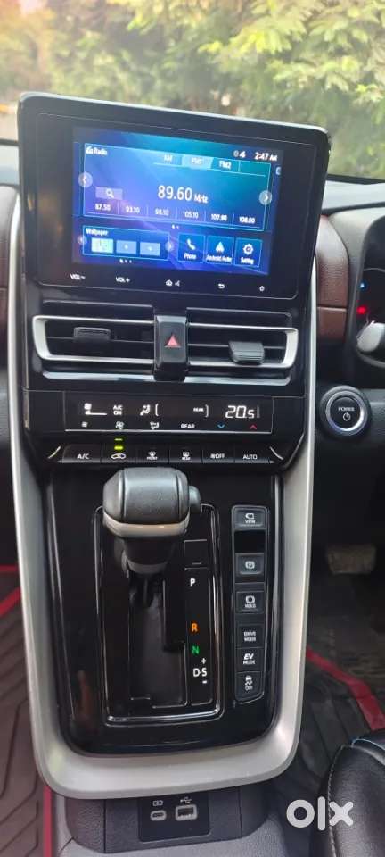 Toyota Innova Hycross 2.0 Vx Hybrid 8 Str, 2024, Petrol