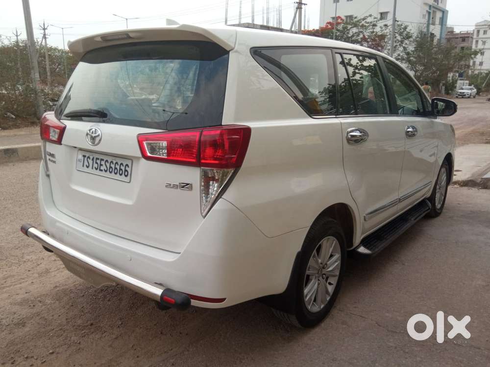 Toyota Innova Crysta 2.8z Automatic, 2017, Diesel