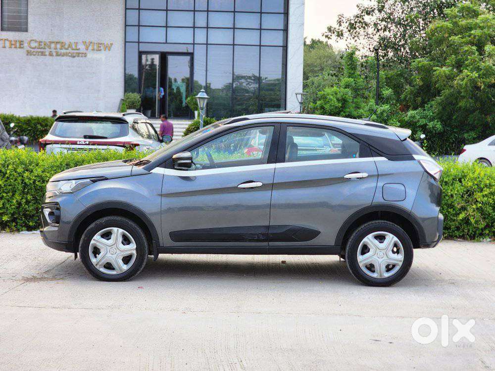 Tata Nexon 1.2 Revotron Xm (s), 2022, Petrol