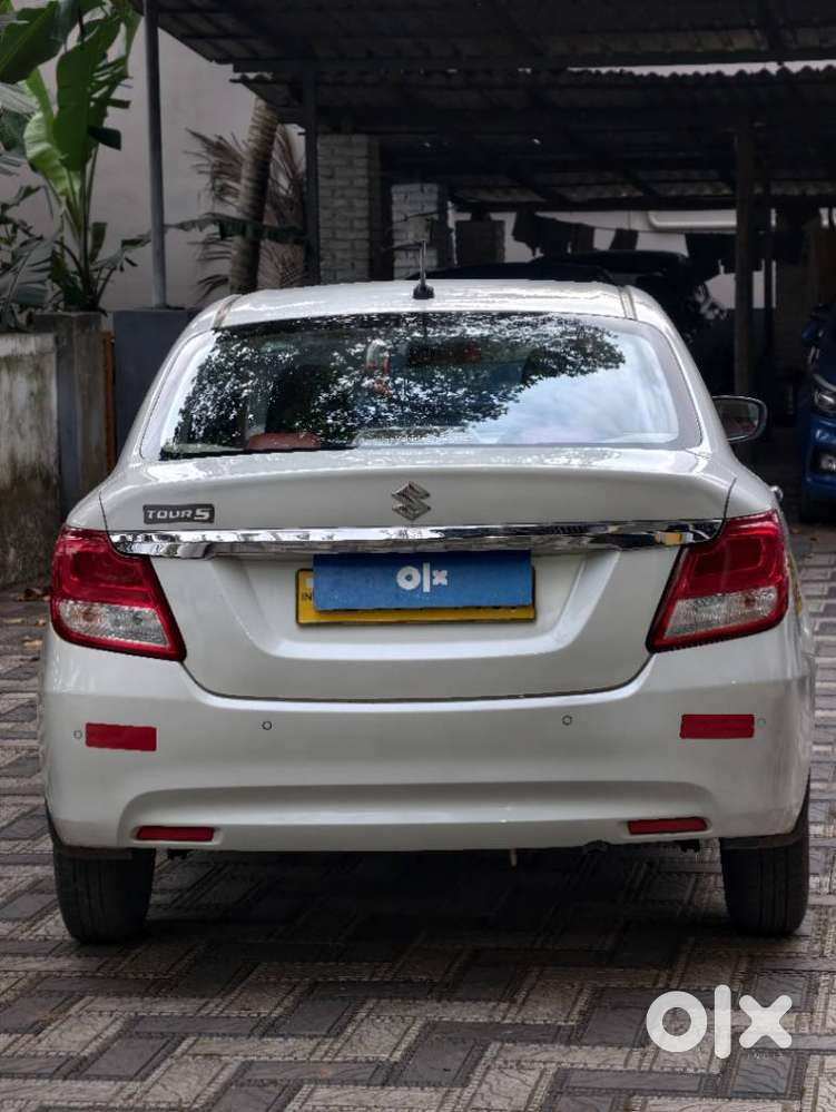 Maruti Suzuki Dzire 1.2 Lxi, 2023, Petrol