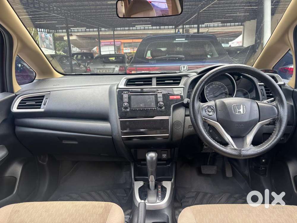 Honda Jazz V Automatic, 2015, Petrol