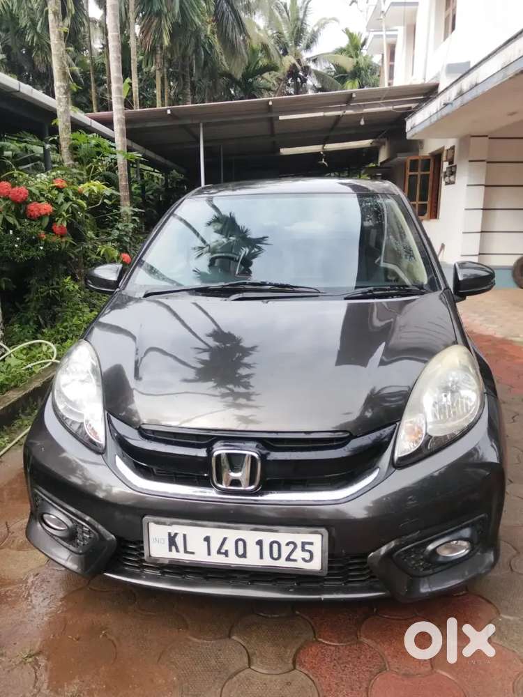 Honda Amaze 2015 Diesel Well Maintained