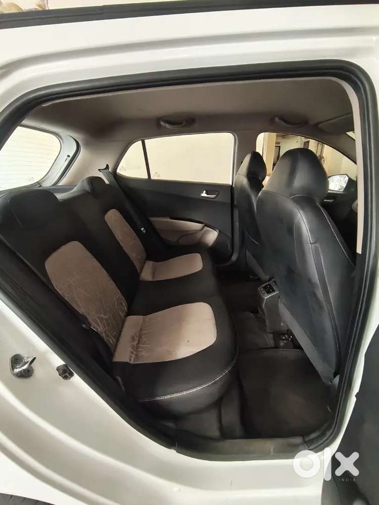 Hyundai Grand I10 Sportz 2015 Petrol