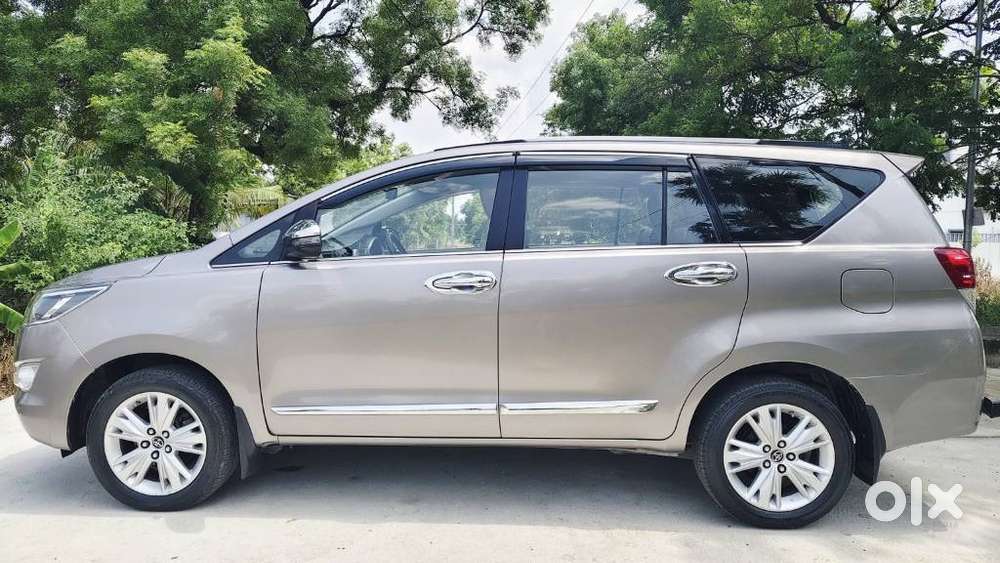 Toyota Innova Crysta 2.8z Automatic, 2017, Diesel