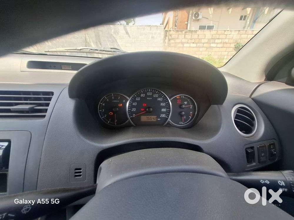 Maruti Suzuki Swift Vxi 1.2 Abs Bs-iv, 2010, Petrol