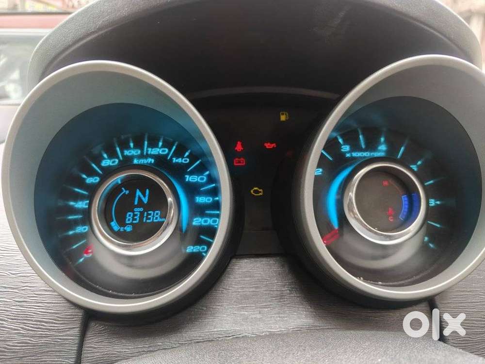 Mahindra Xuv500 At W6 2wd, 2016, Diesel