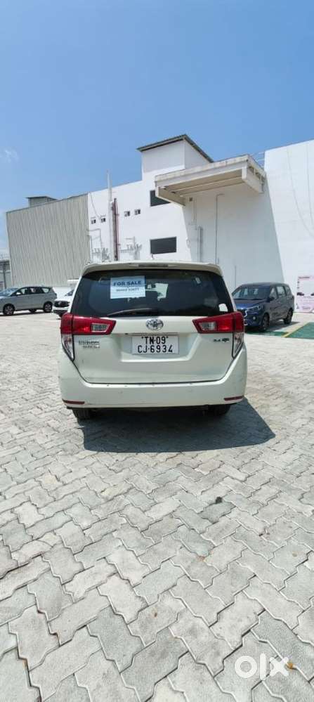 Toyota Innova Crysta 2.4 V, 2017, Diesel