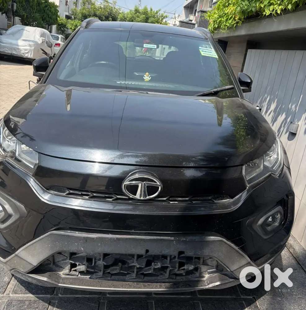 Tata Nexon 1.2 2023 Dark Edition