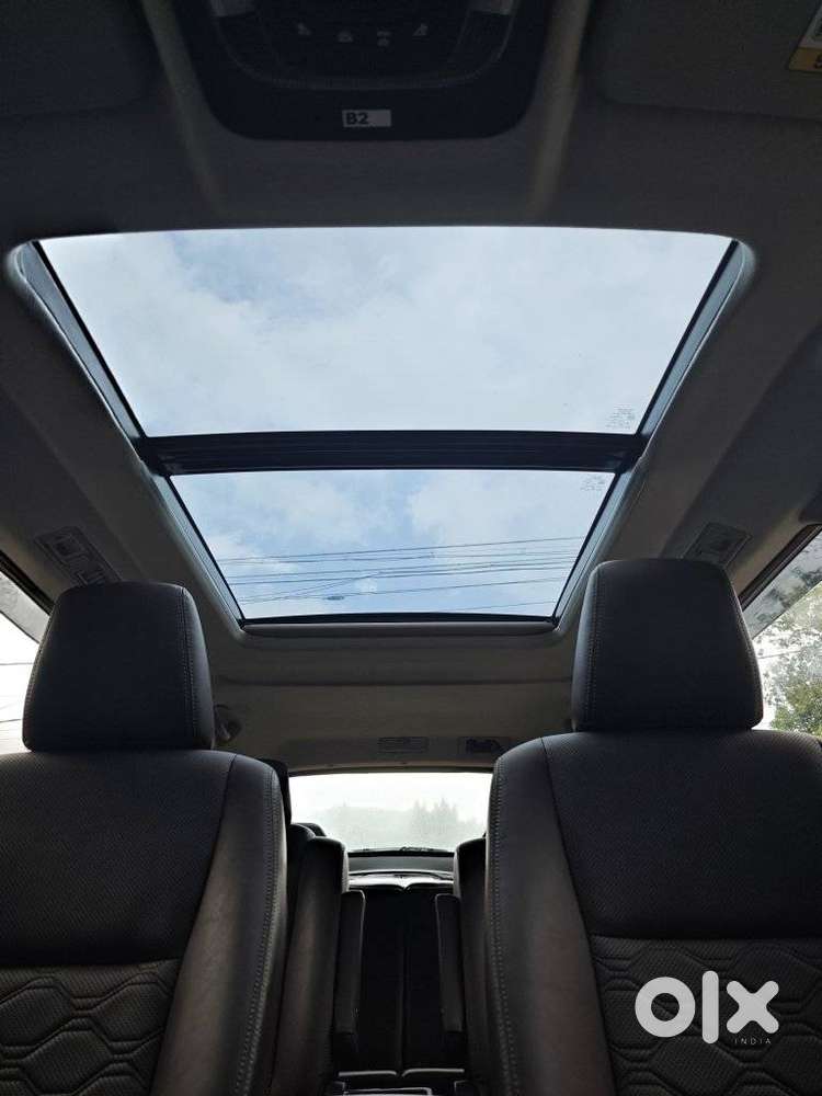 Toyota Innova Hycross 2.0 Zx (o) Hybrid 7 Str, 2023, Petrol