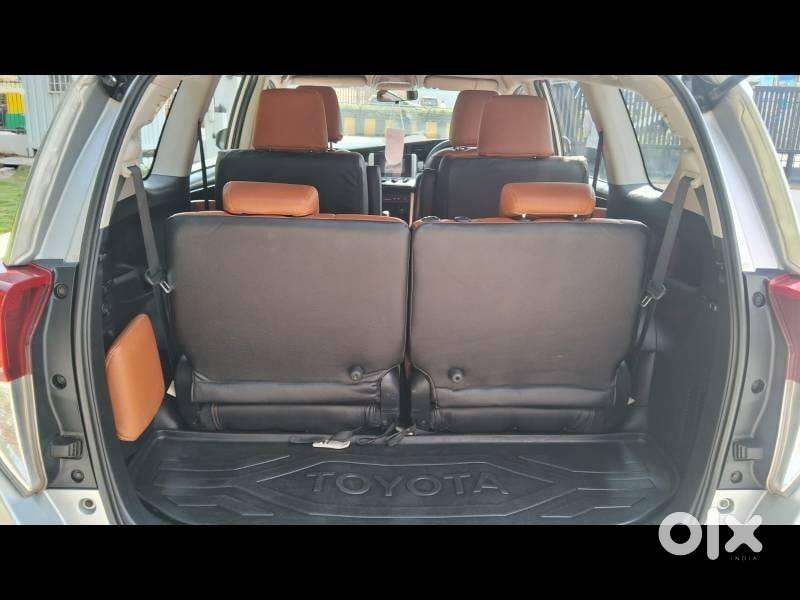 Toyota Innova Crysta [2020-ongoing] 2.4 Gx At 7 Str, 2020, Diesel