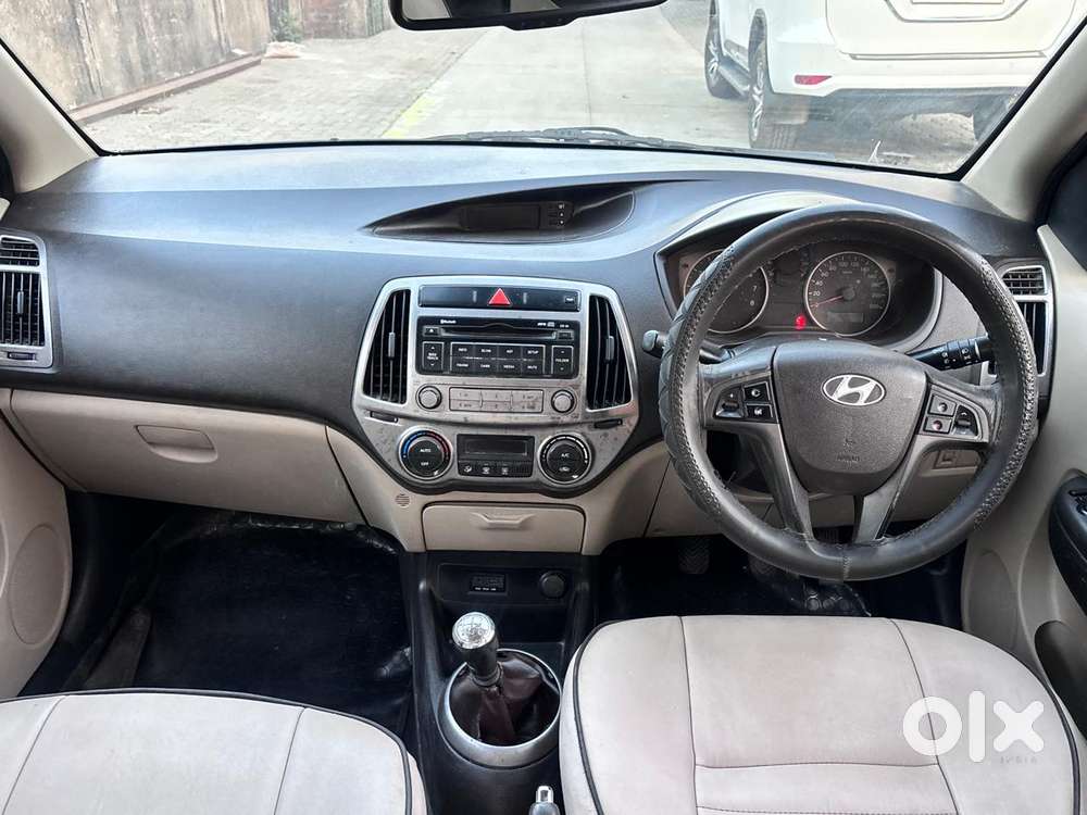 Hyundai I20 Sportz 1.2 Bs-iv, 2014, Petrol