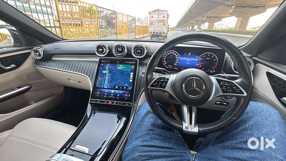 Mercedes-benz C-class 2024 (black)