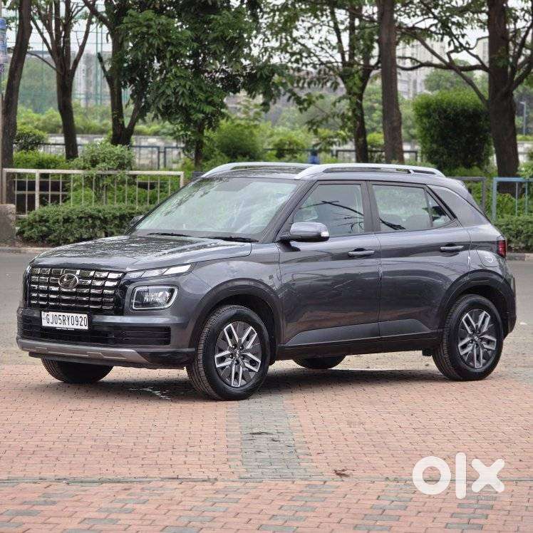 Hyundai Venue 1.0 S (o) Turbo Dct, 2024, Petrol