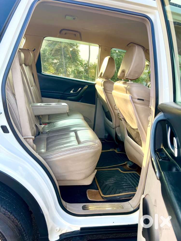 Mahindra XUV500 W8, 2016, Diesel