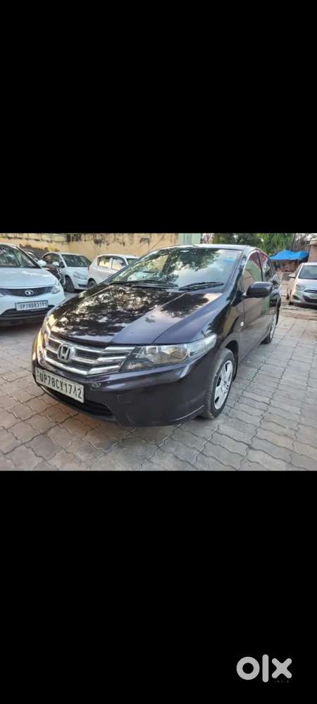 Honda City I Vtec E, 2013, Petrol