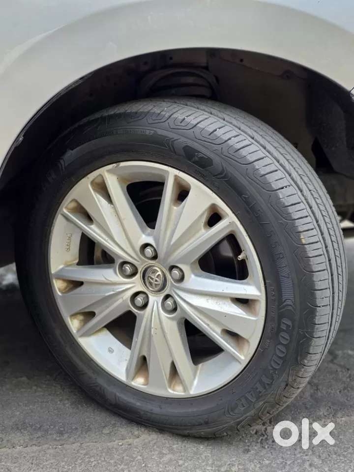 Toyota Innova Crysta 2.8 Zx At 7 Seater, 2019, Diesel