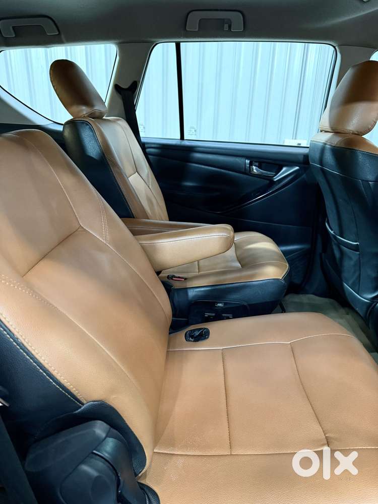 Toyota Innova Crysta