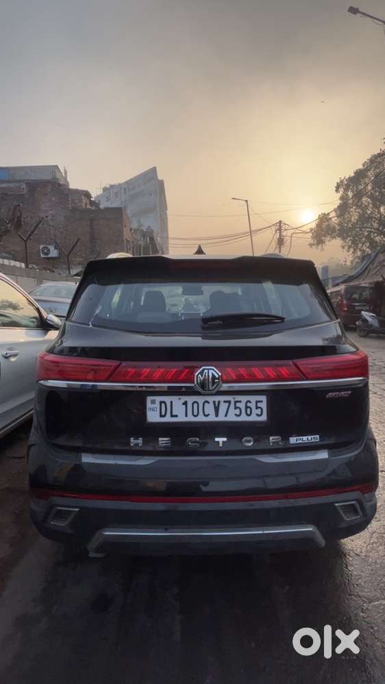 Mg Hector Plus 2023