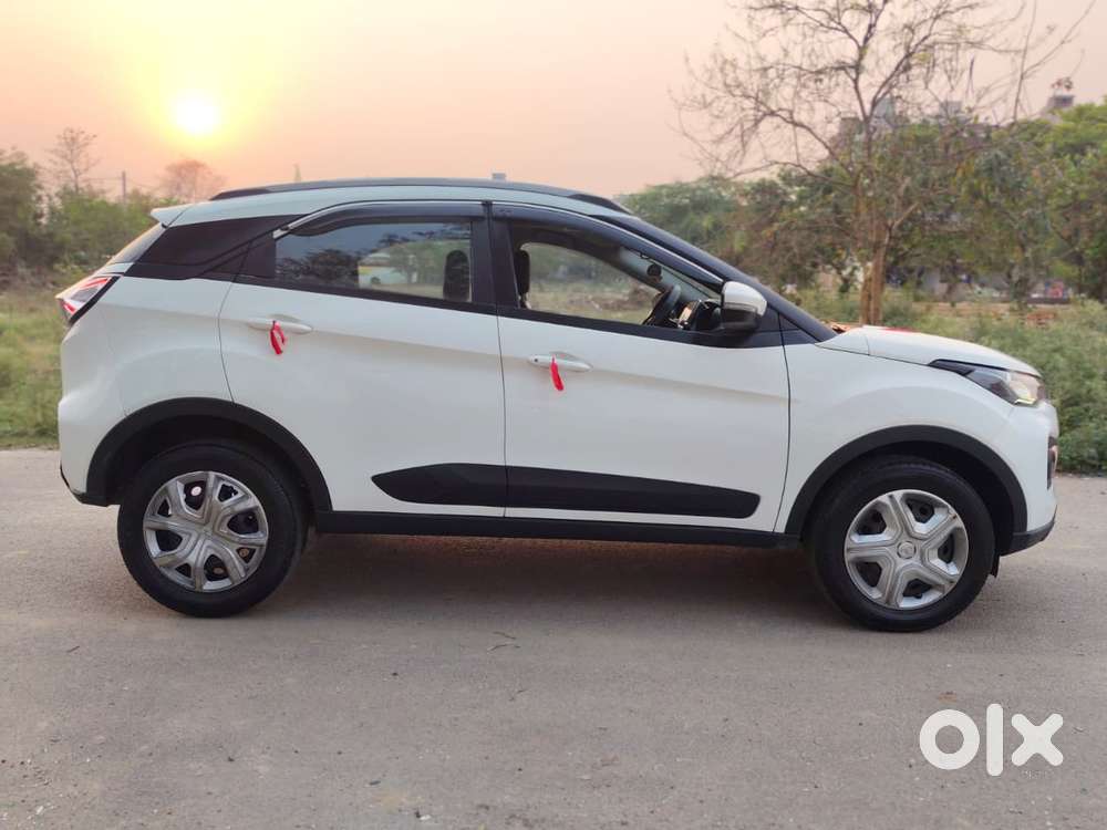 Tata Nexon 1.5 Revotorq Xma Amt (s), 2022, Diesel