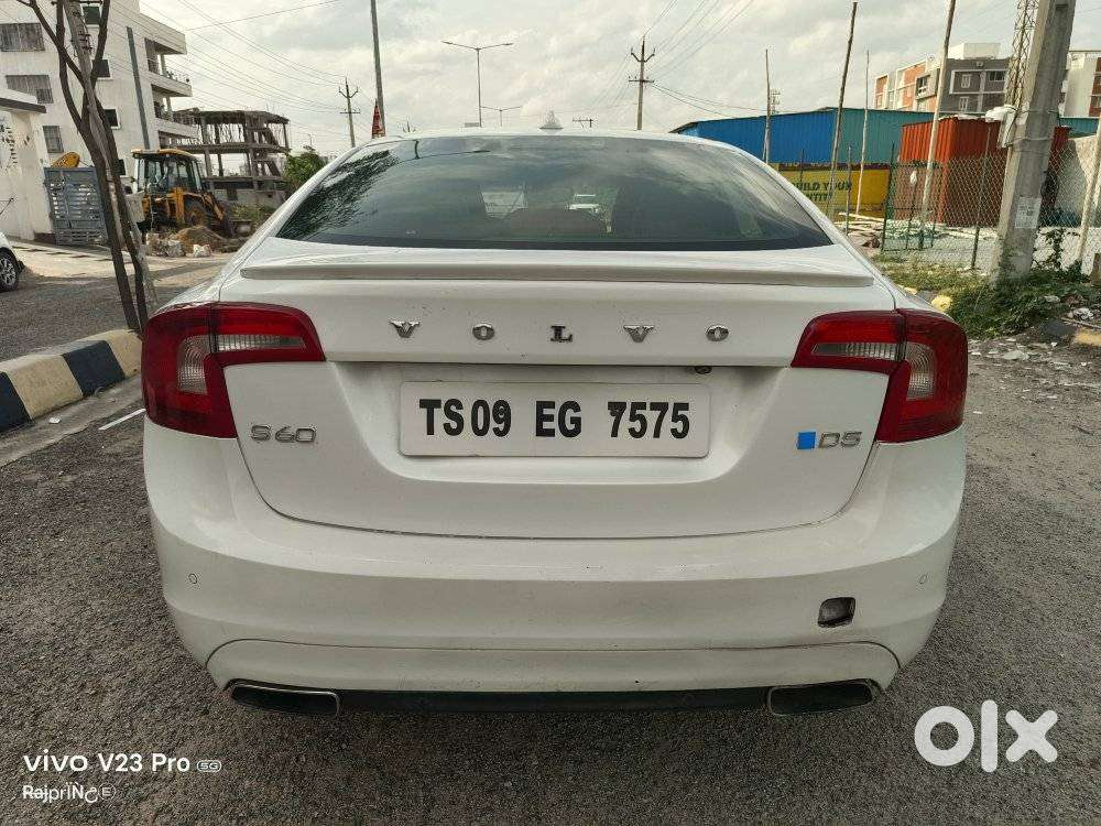 Volvo S60 D5 Inscription, 2015, Diesel
