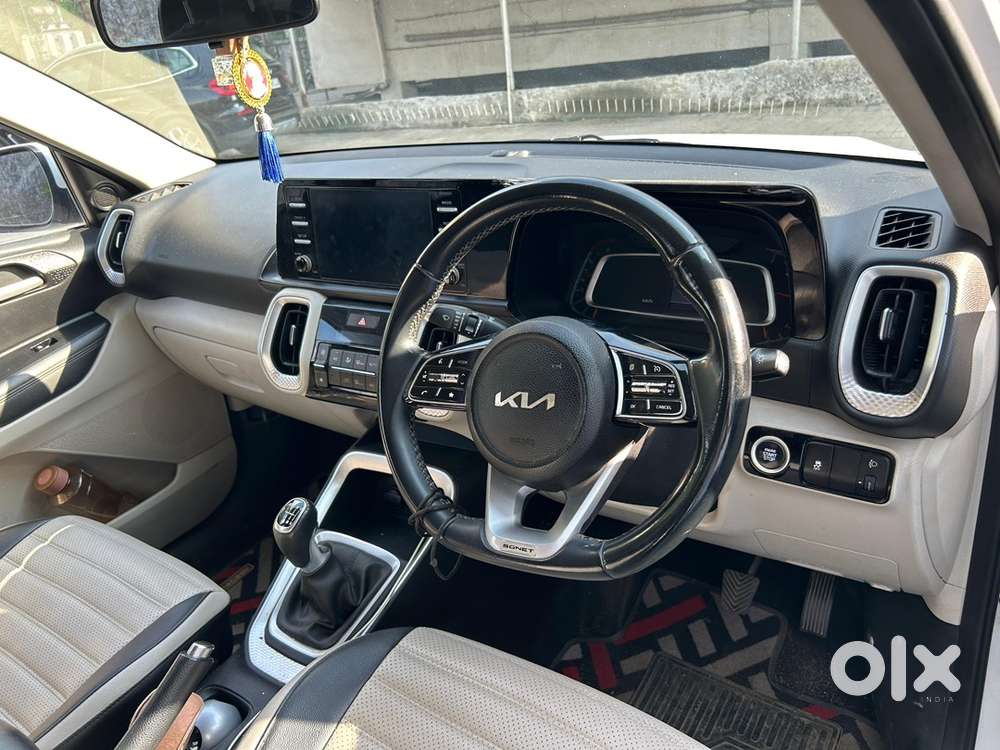 Kia Sonet 2021 Petrol, Excellent Condition