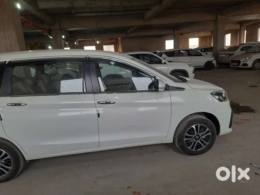 Maruti Suzuki Ertiga 1.5 Zxi 2025