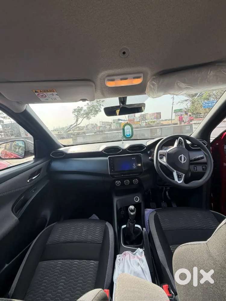 Nissan Magnite 2025 Petrol Well Maintained