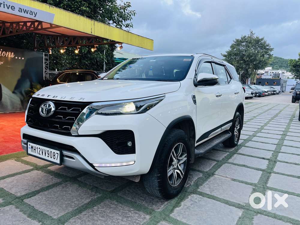 Toyota Fortuner [2021-ongoing] 2.8 2wd Diesel At, 2023, Diesel