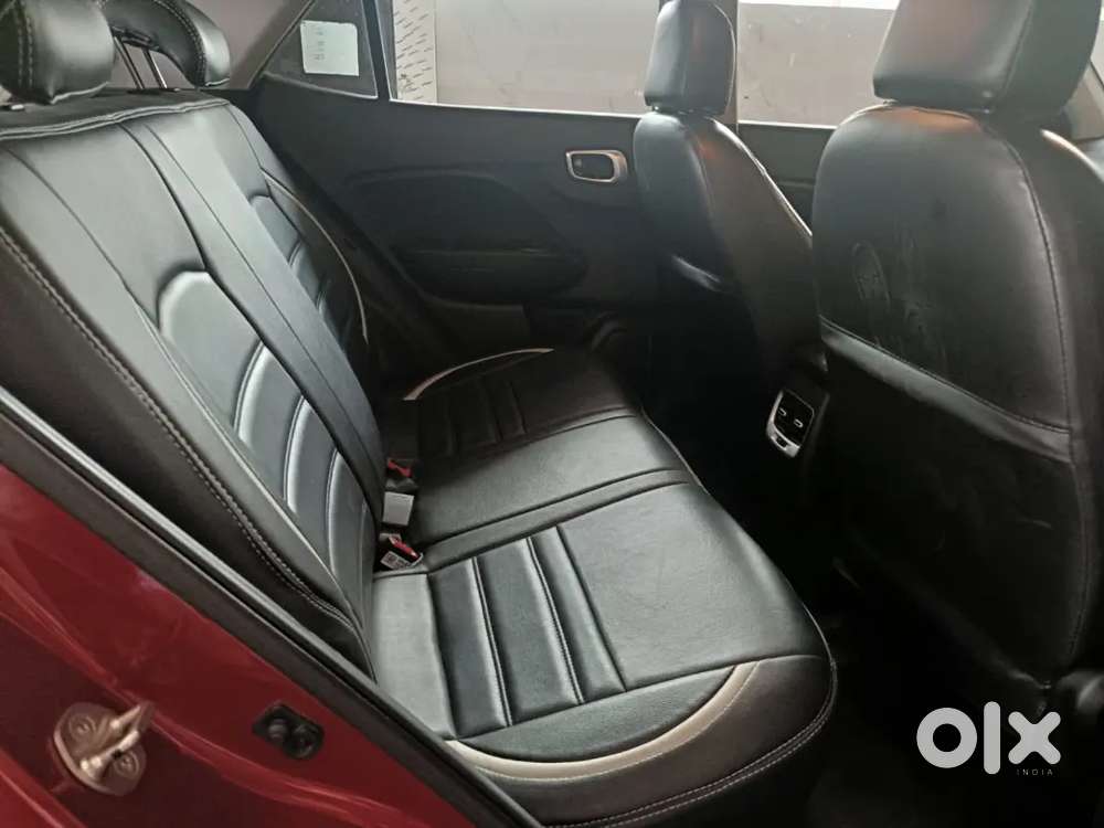 Hyundai Venue 2021 Petrol Well Maintained