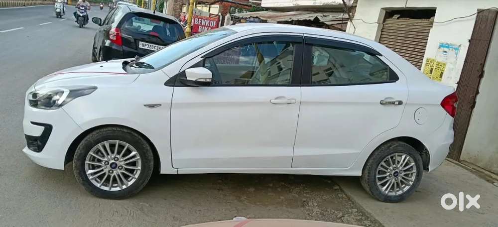 Ford Figo Aspire Titanium Blu, 2020, Petrol