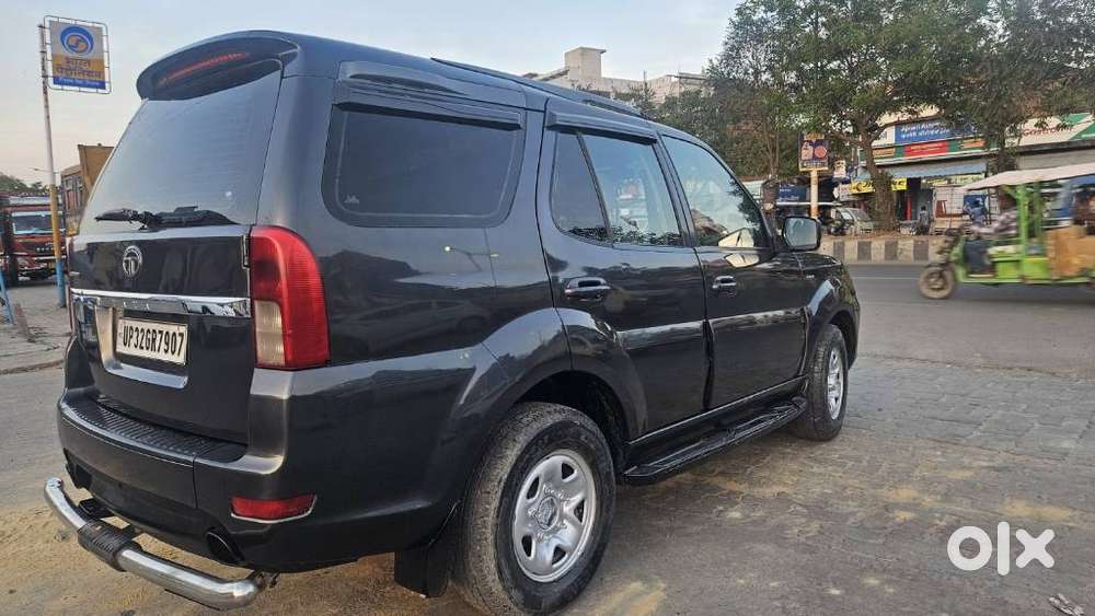 Tata Safari Storme, 2015