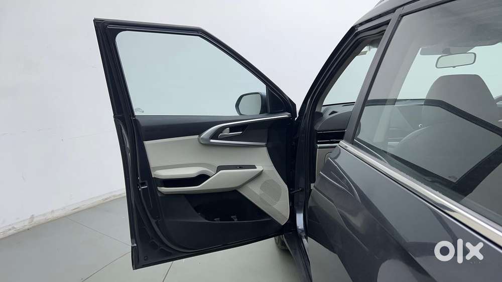 Kia Carens 1.4 Prestige Plus Turbo 7 Str, 2023, Petrol