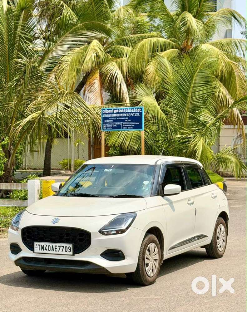Maruti Suzuki Swift Vxi Optional, 2025, Petrol