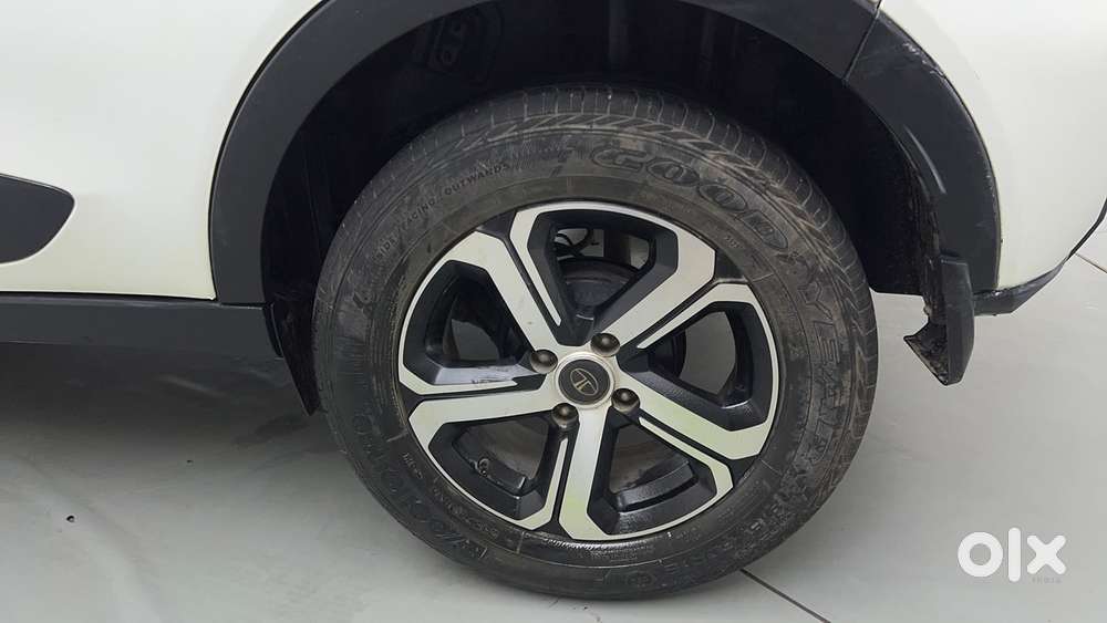Tata Nexon 1.2 Revotron Xza Plus Hs, 2022, Petrol