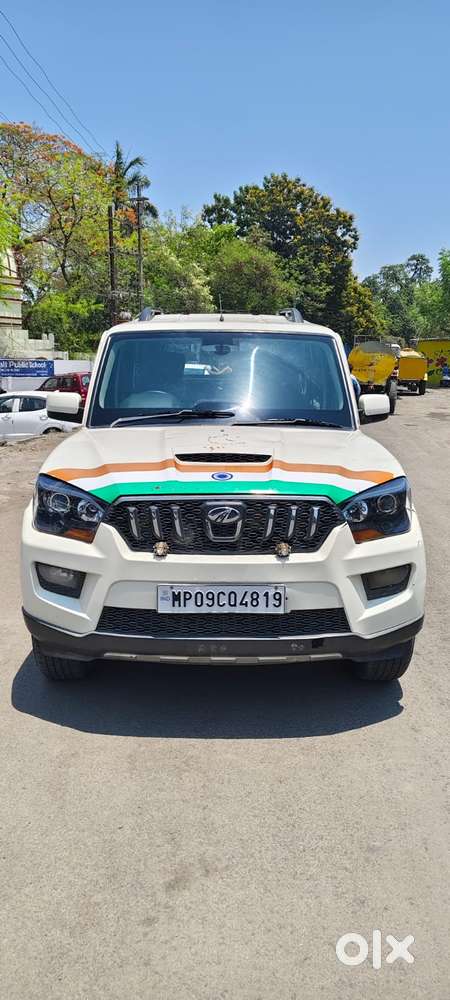 Mahindra Scorpio S10, 2014, Diesel