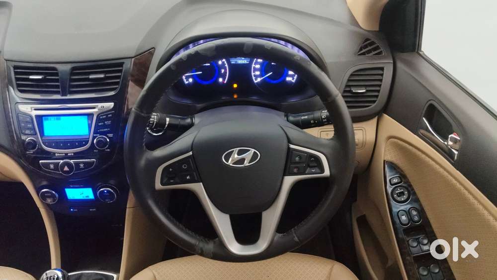 Hyundai Verna Fluidic 1.6 Vtvt Sx, 2012, Petrol