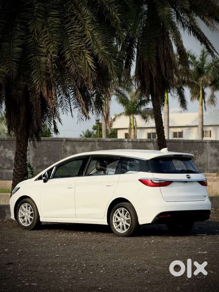 Byd E6, 2023, Electric