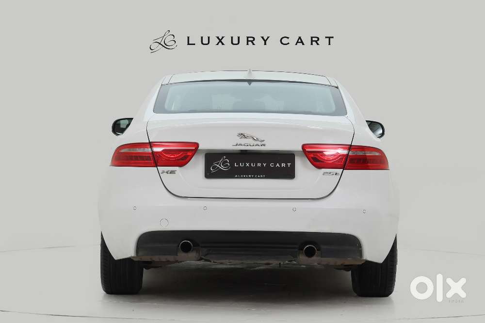 Jaguar Xe Portfolio, 2018, Petrol