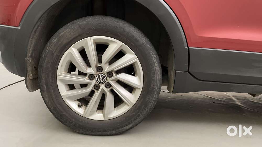 Volkswagen Taigun 1.0 Tsi Highline At, 2022, Petrol