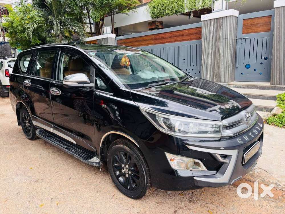 Toyota Innova Crysta 2.4 V, 2017, Diesel