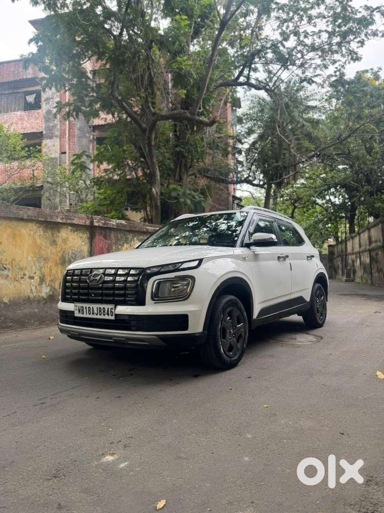 Hyundai Venue 2023 Petrol Good Condition