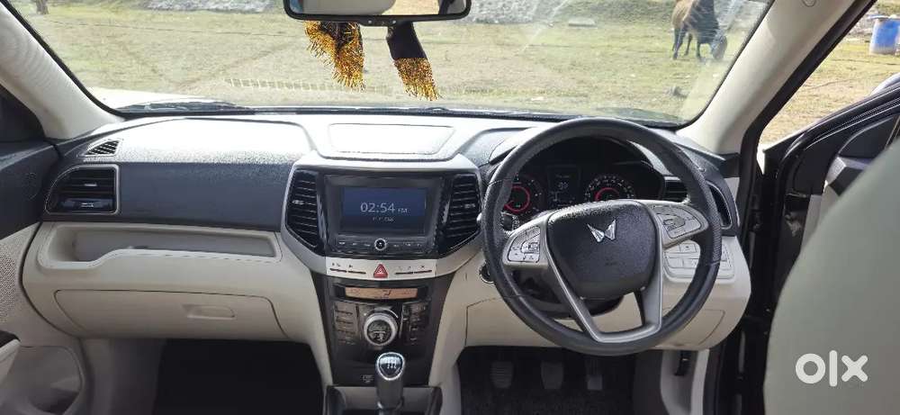 Mahindra Xuv300 2023 Diesel Well Maintained