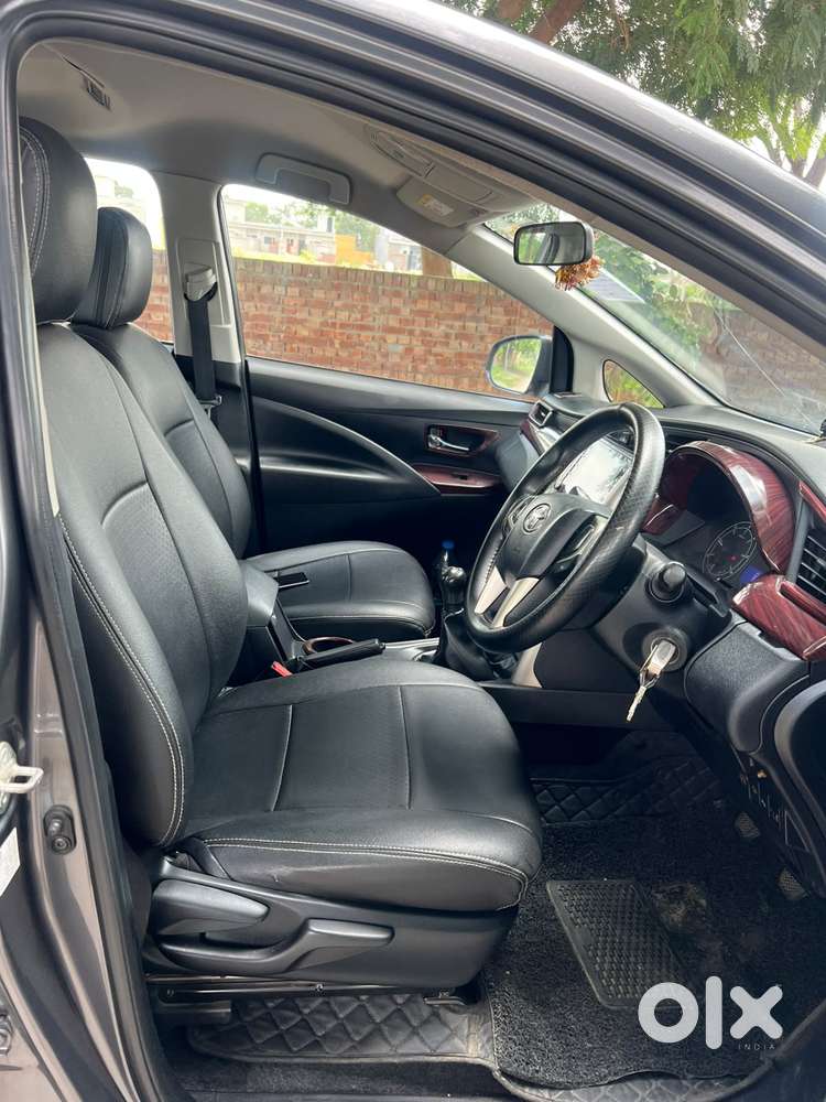 Toyota Innova Crysta 2.4 G Mt, 2022, Diesel