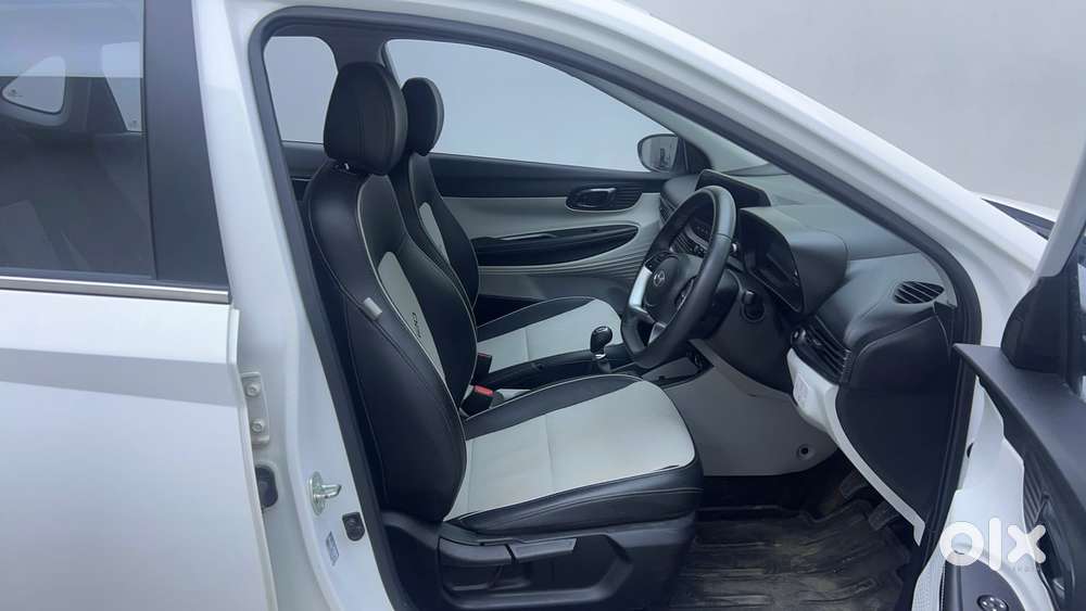Hyundai New I20 1.2 Asta (o) Mt, 2023, Petrol